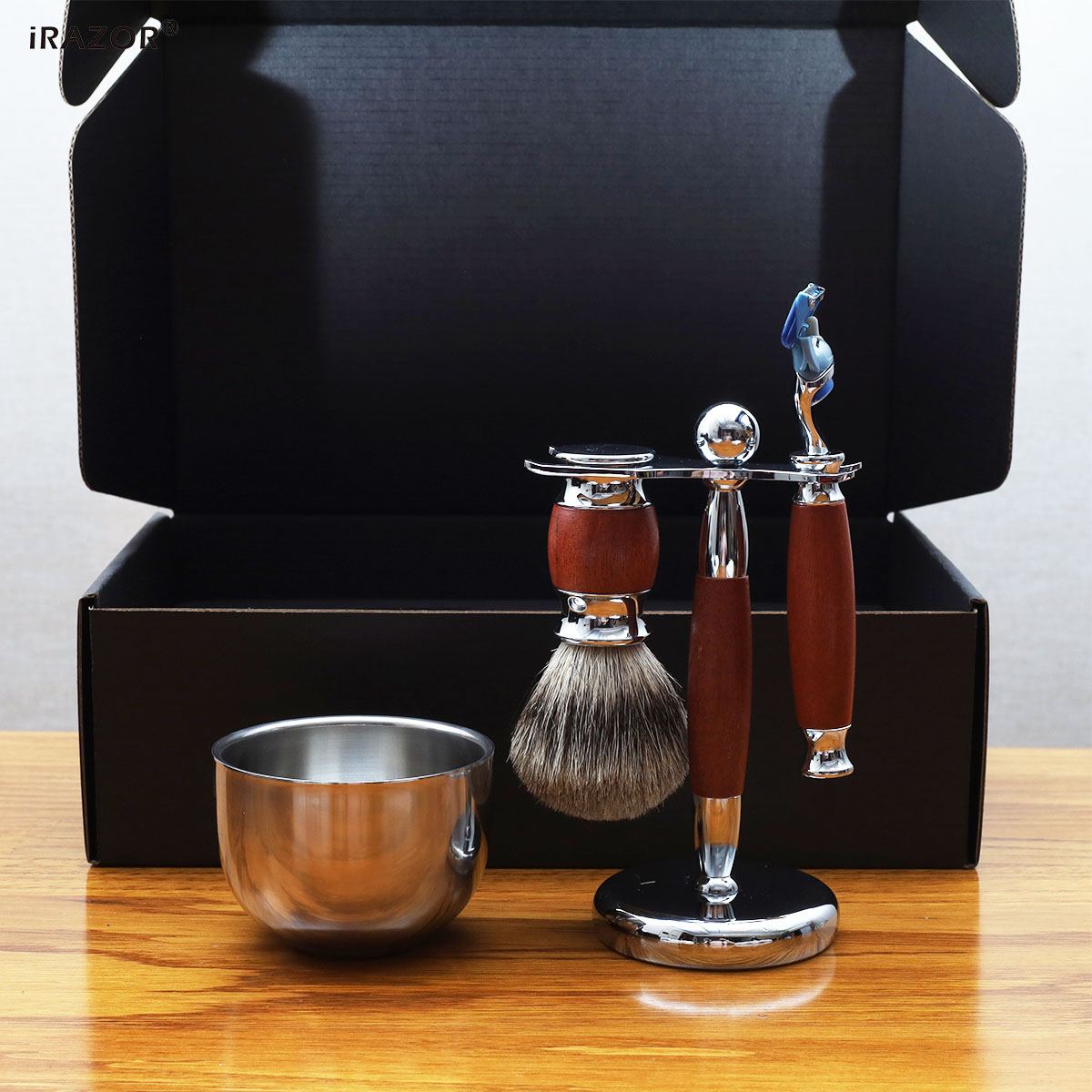 طقم حلاقة فاخر للرجال من iRAZO - مراجعة Mens Grooming Kit Gift Set وسعره